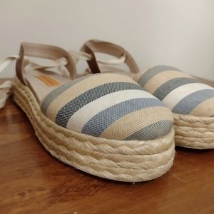 Summer Sandals 6.6 Beige Blue Lace-up